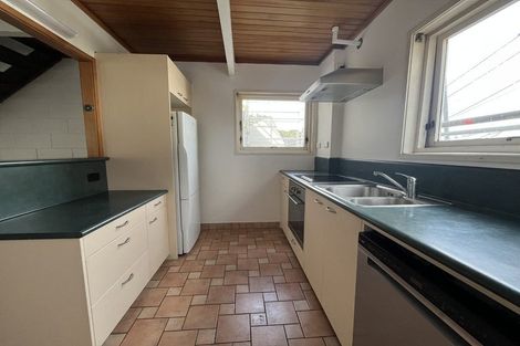 Photo of property in 8 Cottleville Terrace, Thorndon, Wellington, 6011