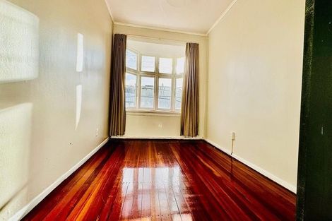 Photo of property in 142 Riddiford Street, Newtown, Wellington, 6021