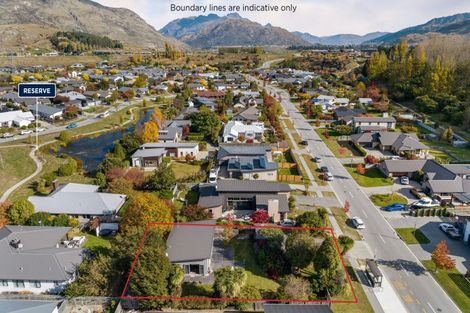Photo of property in 32 Sylvan Street, Lake Hayes, Queenstown, 9304