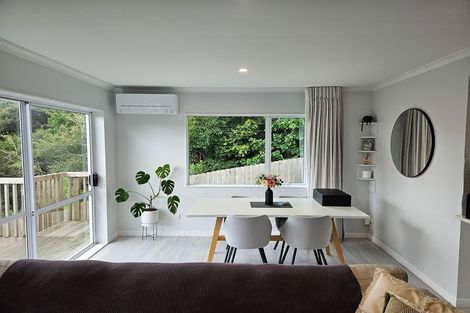 Photo of property in 19a Viridian Lane, Greenhithe, Auckland, 0632