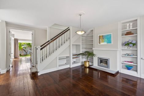 Photo of property in 11 Shelbourne Street, Nelson, 7010