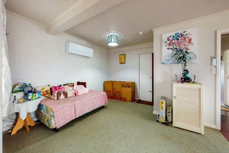 Photo of property in 15 Main Road, Titahi Bay, Porirua, 5022