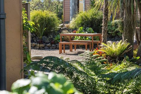 Photo of property in 6 Tutchen Avenue, Raglan, 3225