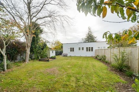 Photo of property in 90 Savage Crescent, West End, Palmerston North, 4412