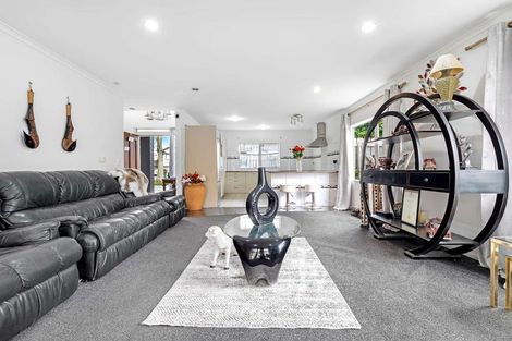 Photo of property in 13 Ritchie Crescent, Takanini, 2112