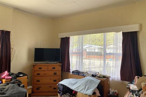 Photo of property in 102 Alexander Street, Greymouth, 7805