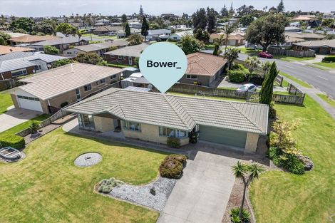 Photo of property in 2 James Henry Avenue, Papamoa Beach, Papamoa, 3118