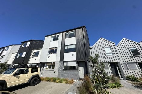 Photo of property in 56 Ara Paiwhenua, Tawa, Wellington, 5028