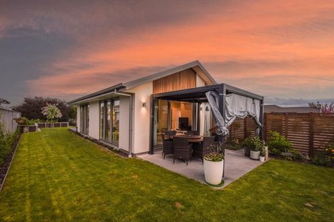 Photo of property in 3 Puketutu Grove, Motueka, 7120