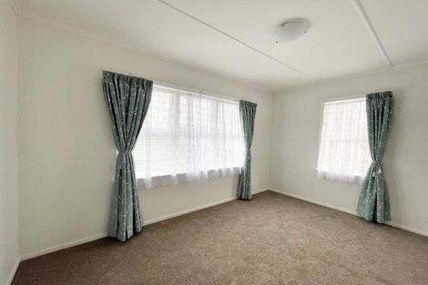 Photo of property in 79 Sturges Road, Henderson, Auckland, 0612