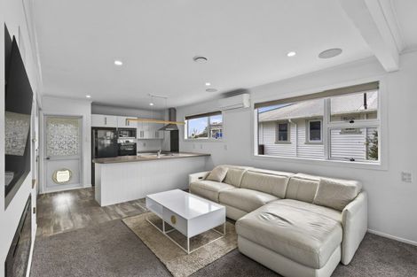 Photo of property in 7 Victor Street, Hurdon, New Plymouth, 4310