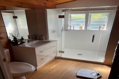 Photo of property in 28 Nisbet Terrace, Kinloch, Taupo, 3377