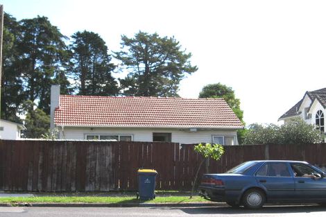 Photo of property in 2/127 Portage Road, New Lynn, Auckland, 0600