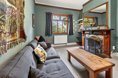 Photo of property in 77 Pahiatua Street, Hokowhitu, Palmerston North, 4410