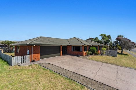 Photo of property in 1 Rangitukehu Street, Ohope, 3121