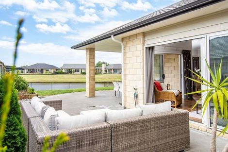 Photo of property in 150 Oriental Parade, Papamoa Beach, Papamoa, 3118