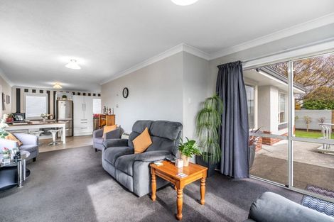 Photo of property in 77 Stobo Street, Grasmere, Invercargill, 9810