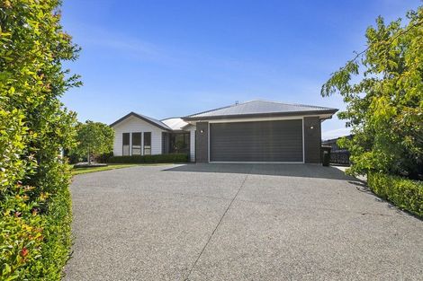 Photo of property in 25 Trump Place, Kelvin Grove, Palmerston North, 4414