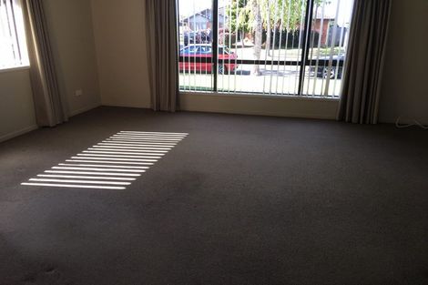 Photo of property in 32 Wiltshire Drive, Huntington, Hamilton, 3210