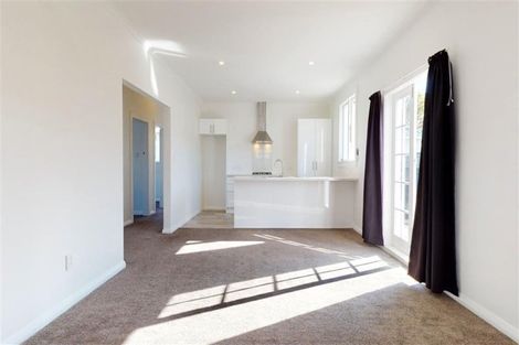 Photo of property in 100 Randwick Road, Moera, Lower Hutt, 5010