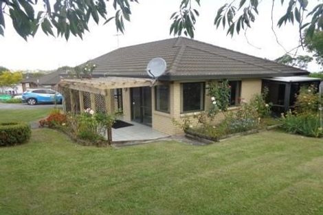 Photo of property in 6 Lantana Road, Green Bay, Auckland, 0604
