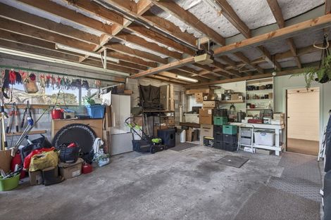 Photo of property in 11a Longview Drive, Merrilands, New Plymouth, 4312