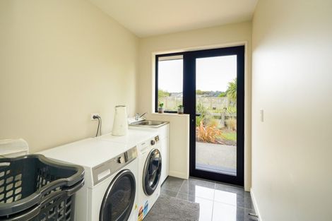 Photo of property in 14 Kakariki Way, Otatara, Invercargill, 9879