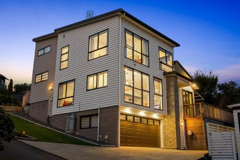 Photo of property in 17a Constable Lane, West Harbour, Auckland, 0618