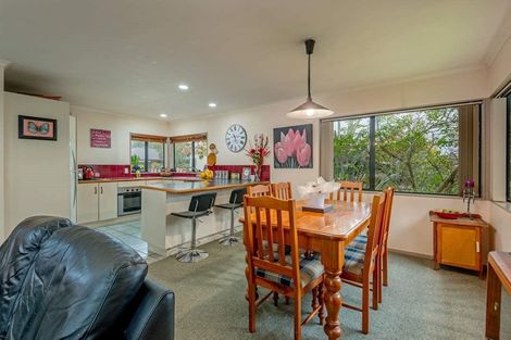 Photo of property in 15 Woburn Place, Takaro, Palmerston North, 4412