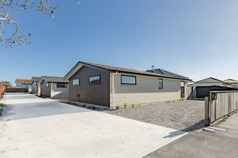 Photo of property in 90 Derby Street, Westport, 7825