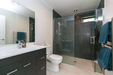 Photo of property in 20 Desmond Place, Bell Block, New Plymouth, 4312