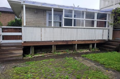 Photo of property in 12 Bass Road, Mount Wellington, Auckland, 1060