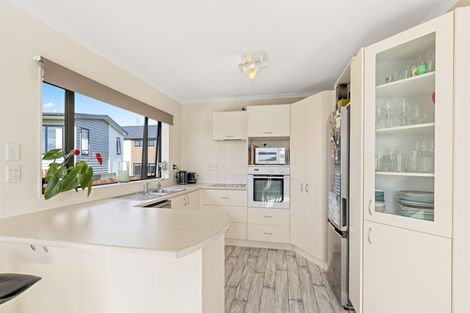 Photo of property in 71 Elan Place, Stanmore Bay, Whangaparaoa, 0932