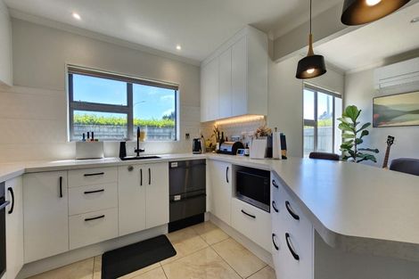 Photo of property in 260 Mark Avenue, Grenada Village, Wellington, 6037