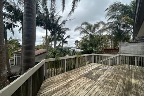 Photo of property in 1/7 Merton Avenue, Glenfield, Auckland, 0627