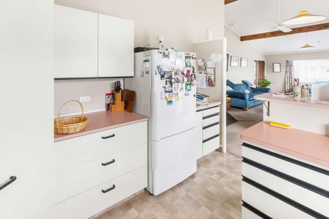 Photo of property in 1a Mcdonald Place, Marton, 4710