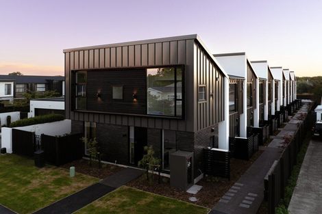 Photo of property in 11/24 Devonport Lane, St Albans, Christchurch, 8014