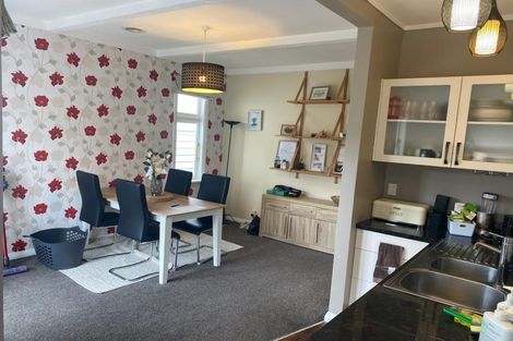 Photo of property in 14 Trelissick Crescent, Ngaio, Wellington, 6035