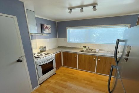 Photo of property in 108 Kemp Road, Massey, Auckland, 0614