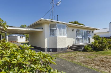 Photo of property in 8 Miles Place, Awapuni, Palmerston North, 4412