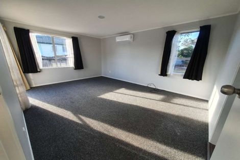 Photo of property in 575 Swanson Road, Ranui, Auckland, 0612