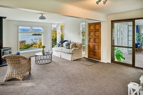 Photo of property in 30 Mana View Road, Paremata, Porirua, 5026