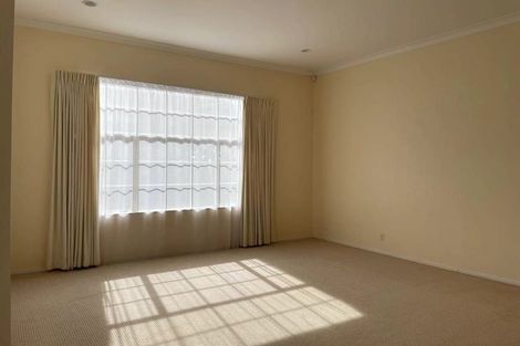 Photo of property in 28 Santa Ana Drive, Dannemora, Auckland, 2016