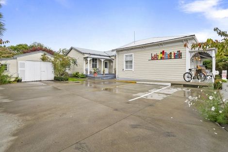 Photo of property in 89 Bridge Street, Bulls, 4818