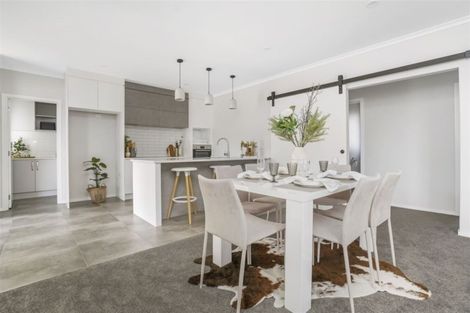 Photo of property in 6 Dulverton Rise, Flagstaff, Hamilton, 3210