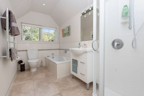 Photo of property in 124a Sandspit Road, Shelly Park, Auckland, 2014