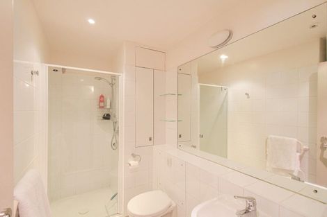 Photo of property in Kelvin House, 1d/16 The Terrace, Wellington Central, Wellington, 6011