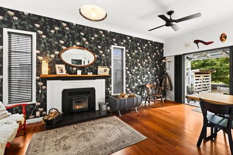 Photo of property in 4 Higgins Street, Marewa, Napier, 4110