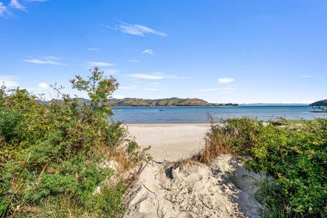 Photo of property in 911 Harington Point Road, Harington Point, Dunedin, 9077