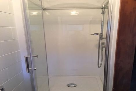 Photo of property in 1/29 Oaktree Avenue, Browns Bay, Auckland, 0630